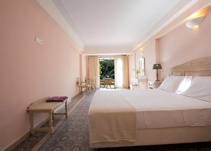 Red Tower Νικιάνα