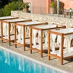 Red Tower Hotell 4*