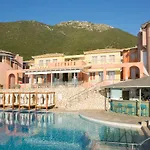 Hotell Red Tower 4*