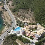 Red Tower 4* Nikiana