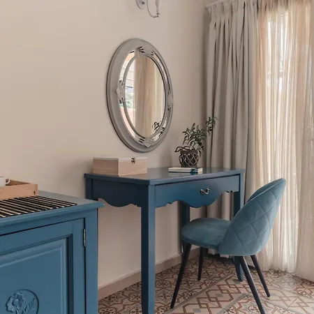 Red Tower Hotel Nikiana