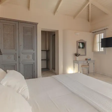 Hotel Red Tower 4*
