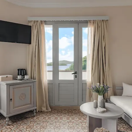 Red Tower 4* Никиана