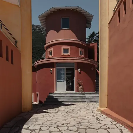 Red Tower Hotel