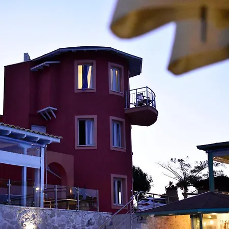 Hotel Red Tower
