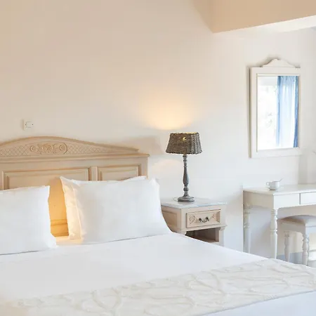 Red Tower Hotell 4*