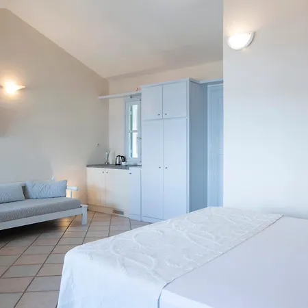 Red Tower Hotell 4*