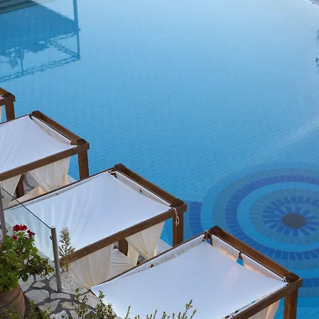 Red Tower Hotel Nikiana