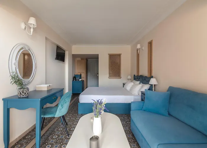 Hotel Red Tower Nikiana