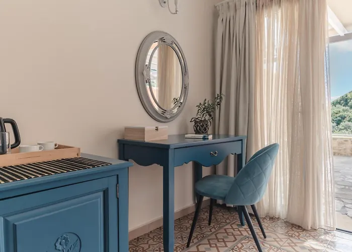 Red Tower Hotel Nikiana